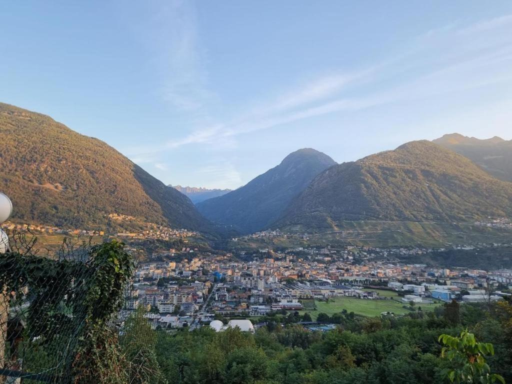 Mary House @ Apartman Sondrio Kültér fotó